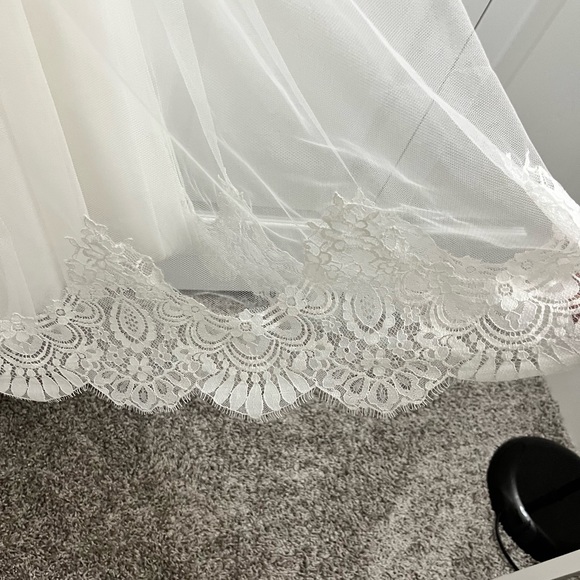 Wedding Dress : Pronovias - Picture 4 of 11